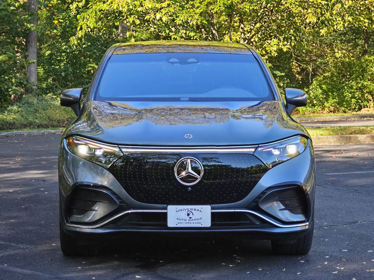 Used 2023 Mercedes-Benz EQS 580 4MATIC SUV image 9