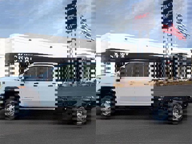 New 2026 GMC Sierra 3500 Pro image 8