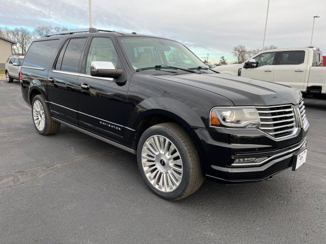 Used 2015 Lincoln Navigator L 4WD w/ Equipment Group 101A Reserve image 7