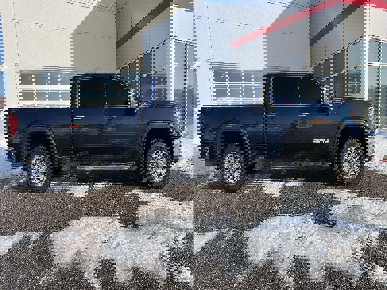 Used 2020 GMC Sierra 3500 SLT w/ SLT Convenience Package image 15