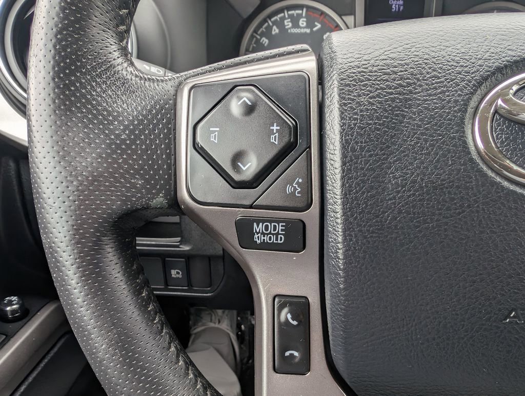 Used 2018 Toyota Tacoma SR5 image 21