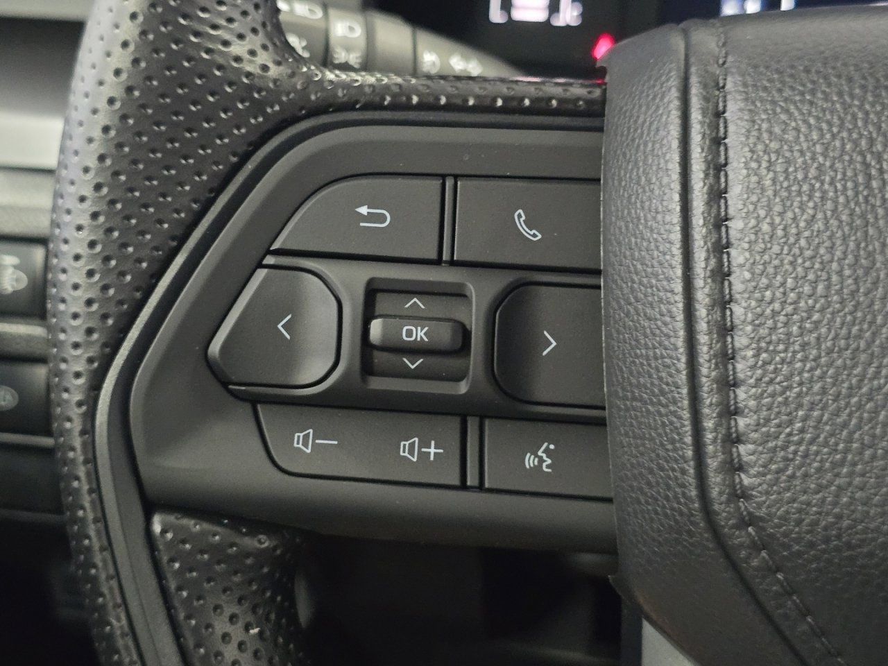 New 2026 Toyota Tacoma SR5 AWD/4WD image 32