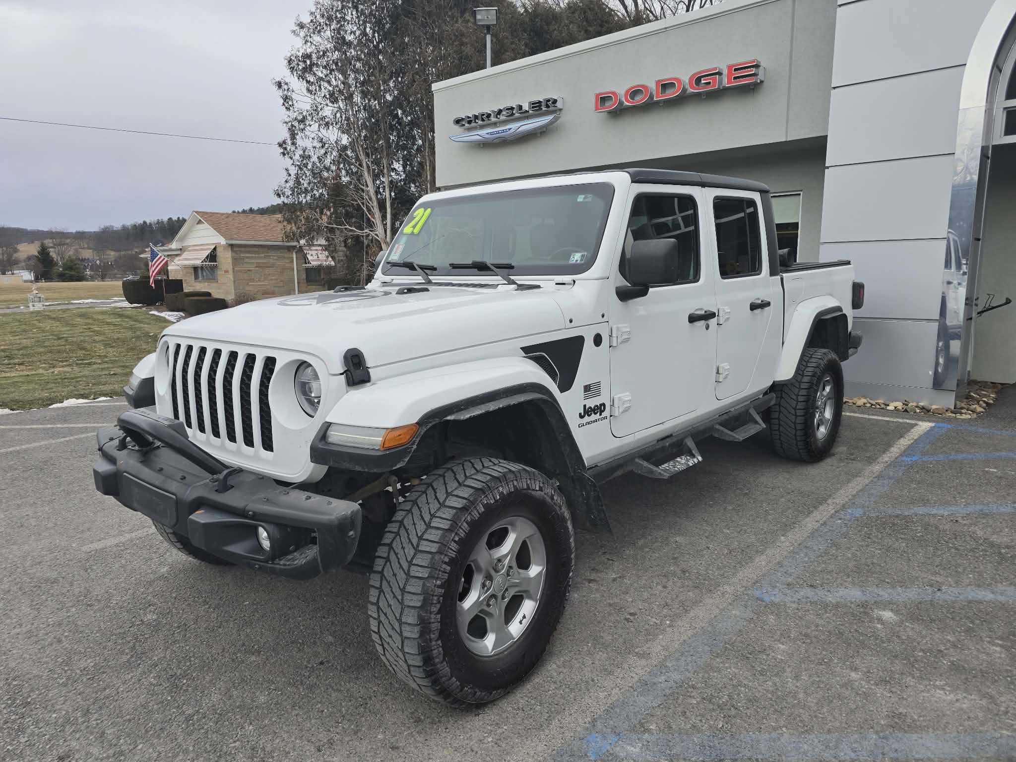 Used 2021 Jeep Gladiator Sport image 8