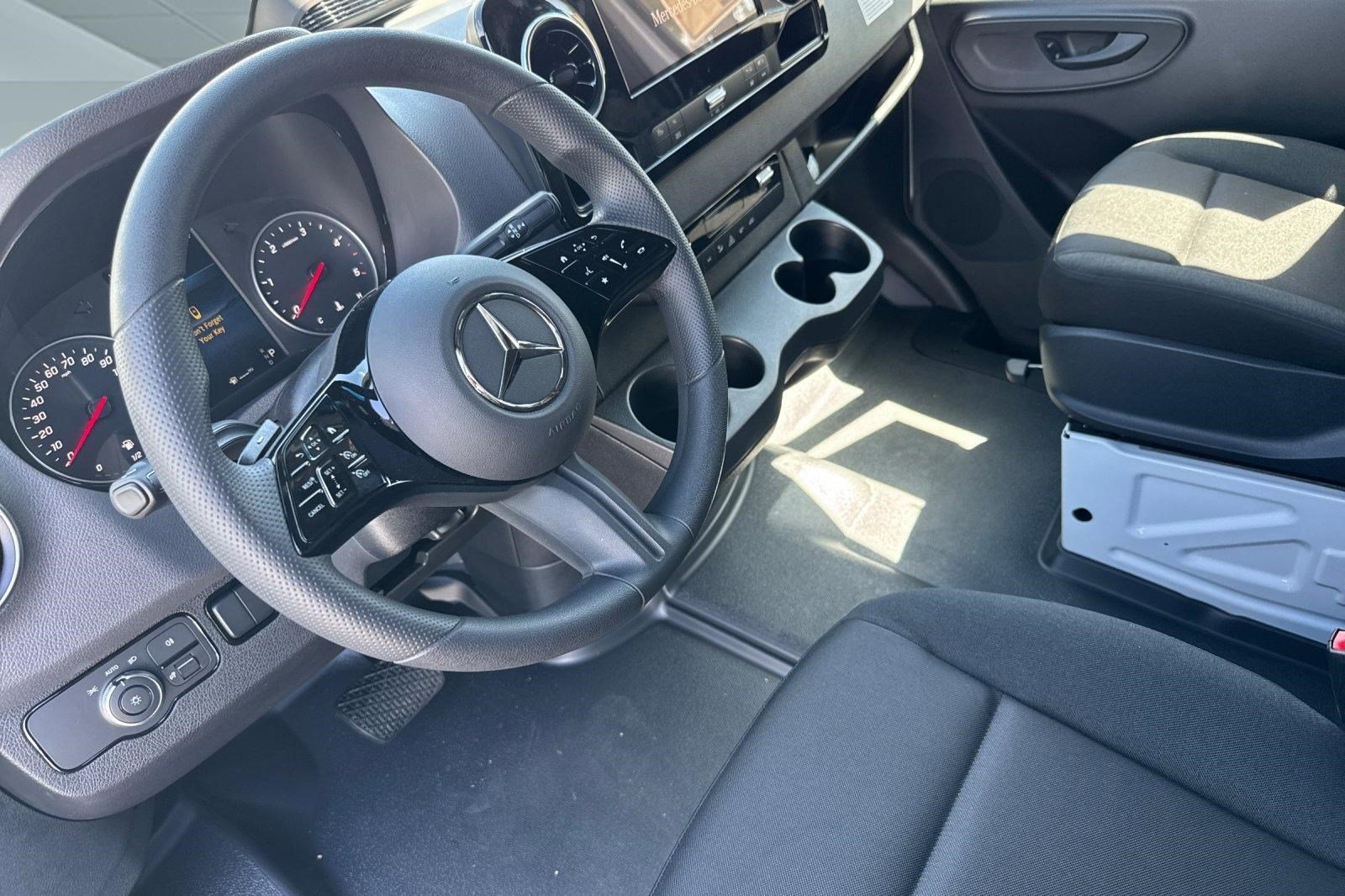 New 2026 Mercedes-Benz Sprinter 2500 image 4
