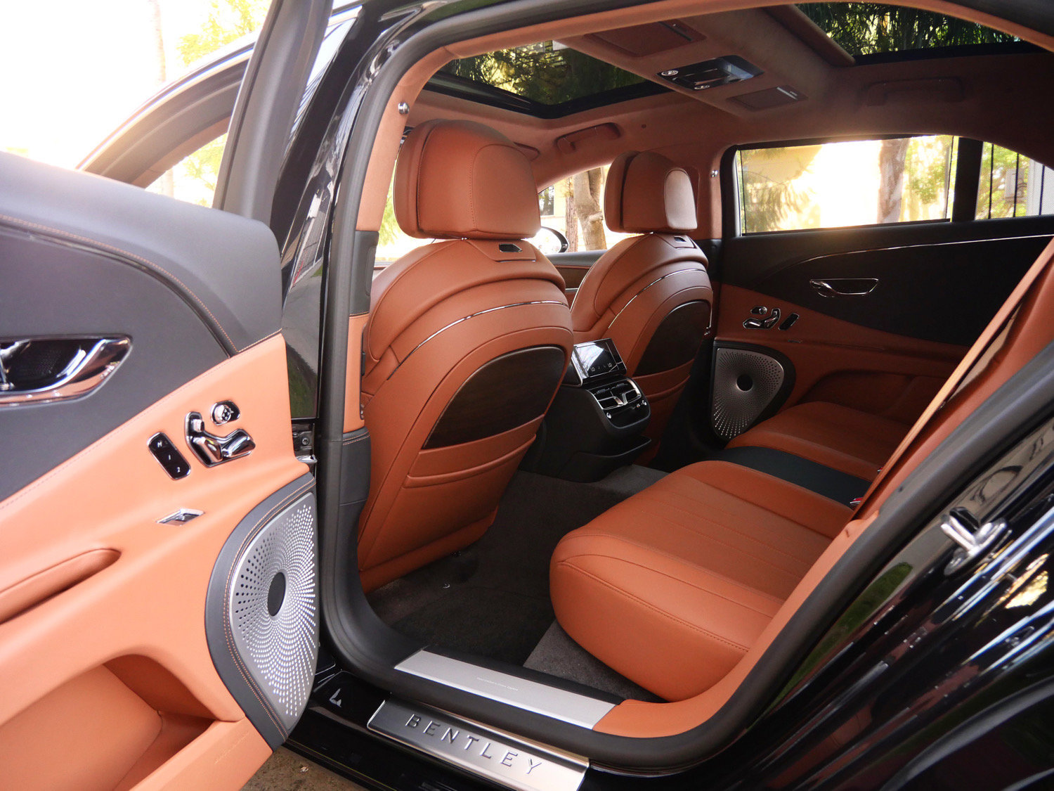 New 2026 Bentley Flying Spur V8 AWD/4WD image 20