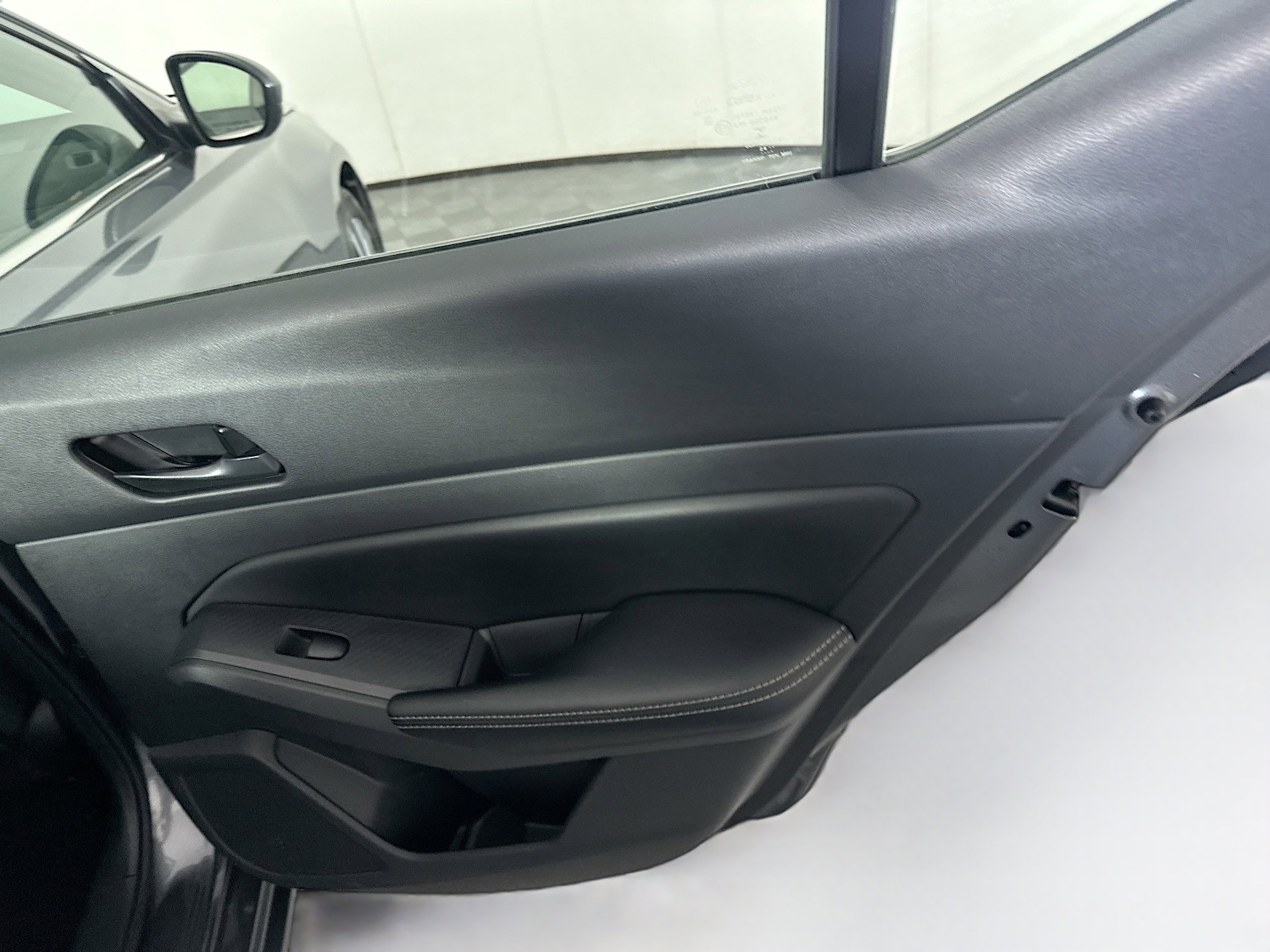 Used 2025 Nissan Altima 2.5 SV image 27