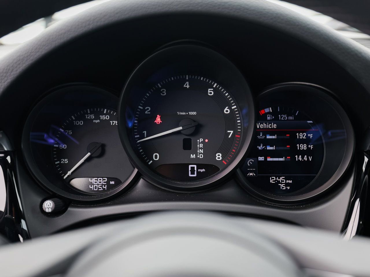 Certified 2025 Porsche Macan image 15