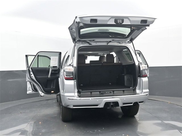 Used 2022 Toyota 4Runner Limited image 35