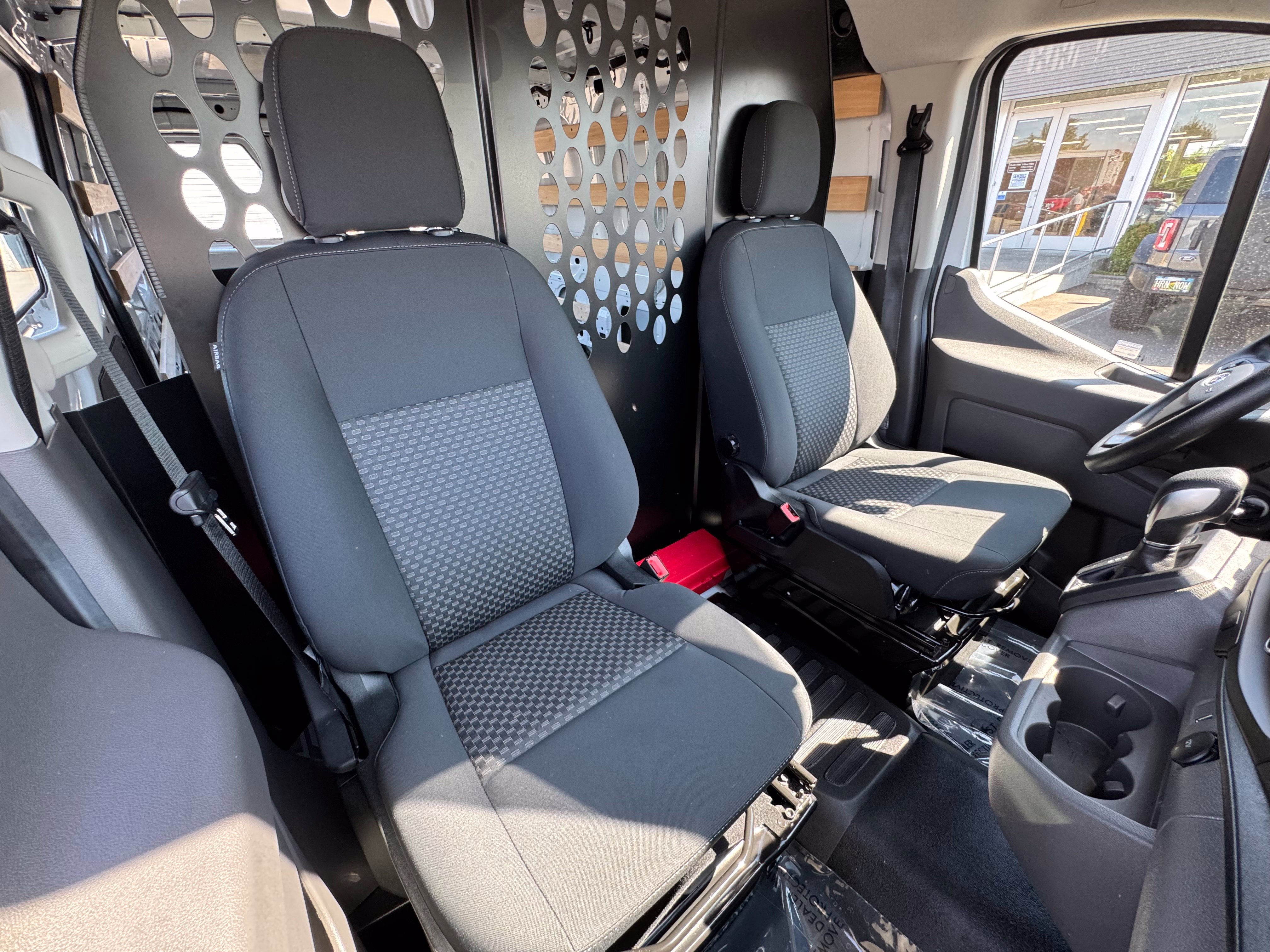 Used 2025 Ford Transit 250 Low Roof w/ Exterior Upgrade Package RWD image 31