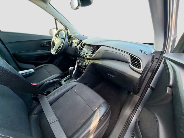 Used 2020 Chevrolet Trax LT w/ Driver Confidence Package image 25