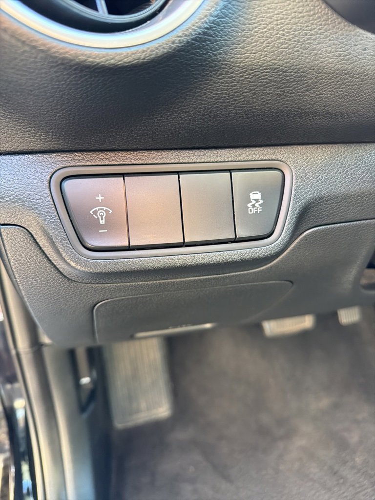 Used 2024 Kia Forte LXS image 23