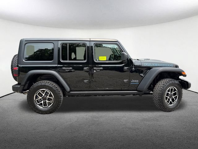 Used 2023 Jeep Wrangler Unlimited Rubicon 4xe AWD/4WD image 15