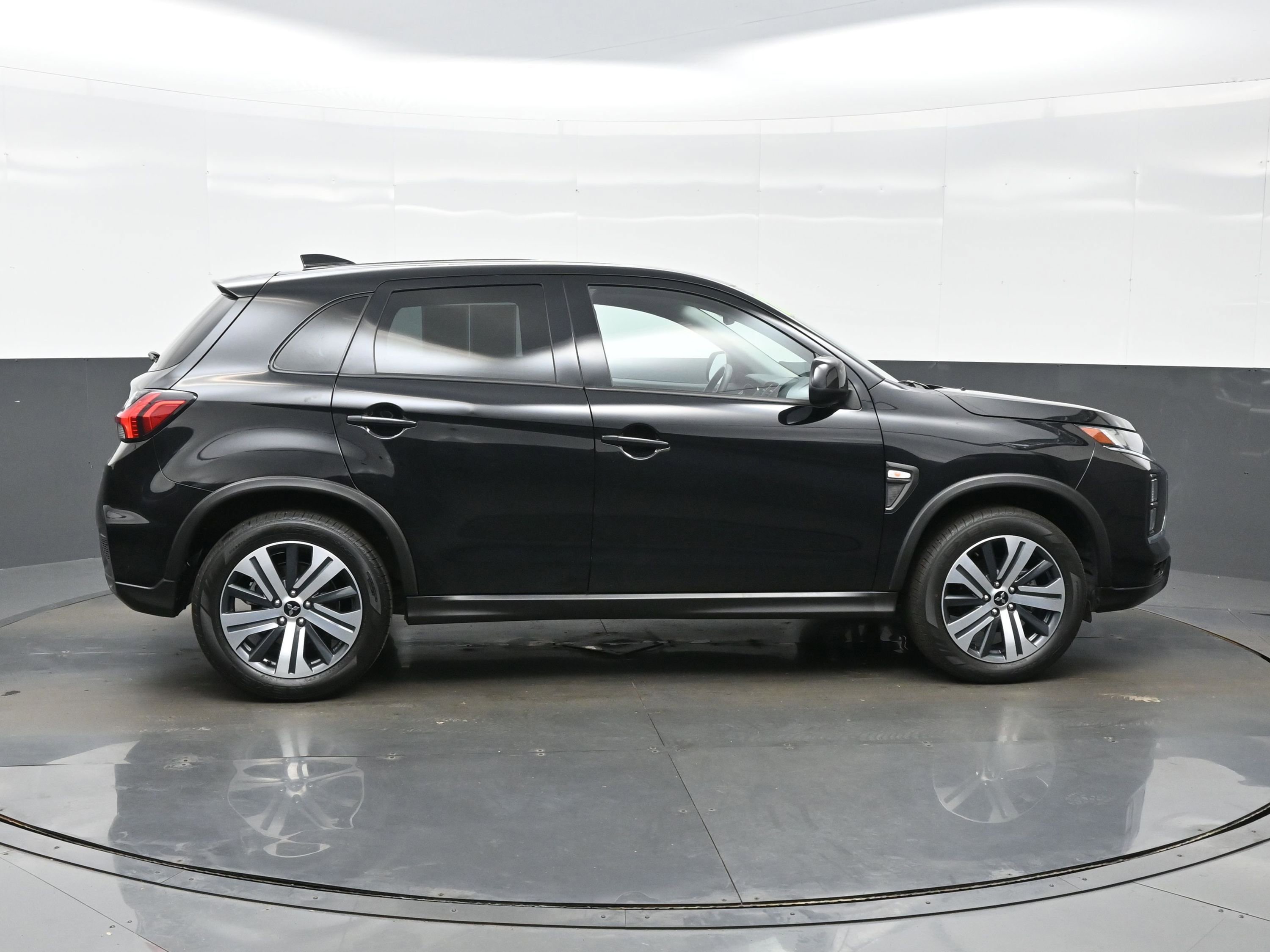 Used 2024 Mitsubishi Outlander Sport AWD image 7