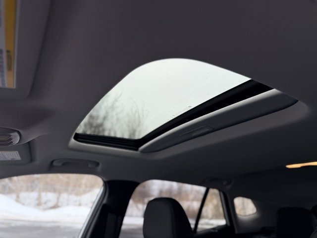 Certified 2024 Chevrolet Trax LT w/ Sunroof Package image 18