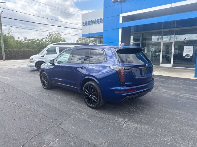 Used 2024 Cadillac XT6 Sport w/ LPO, Onyx Lite Package AWD/4WD image 6