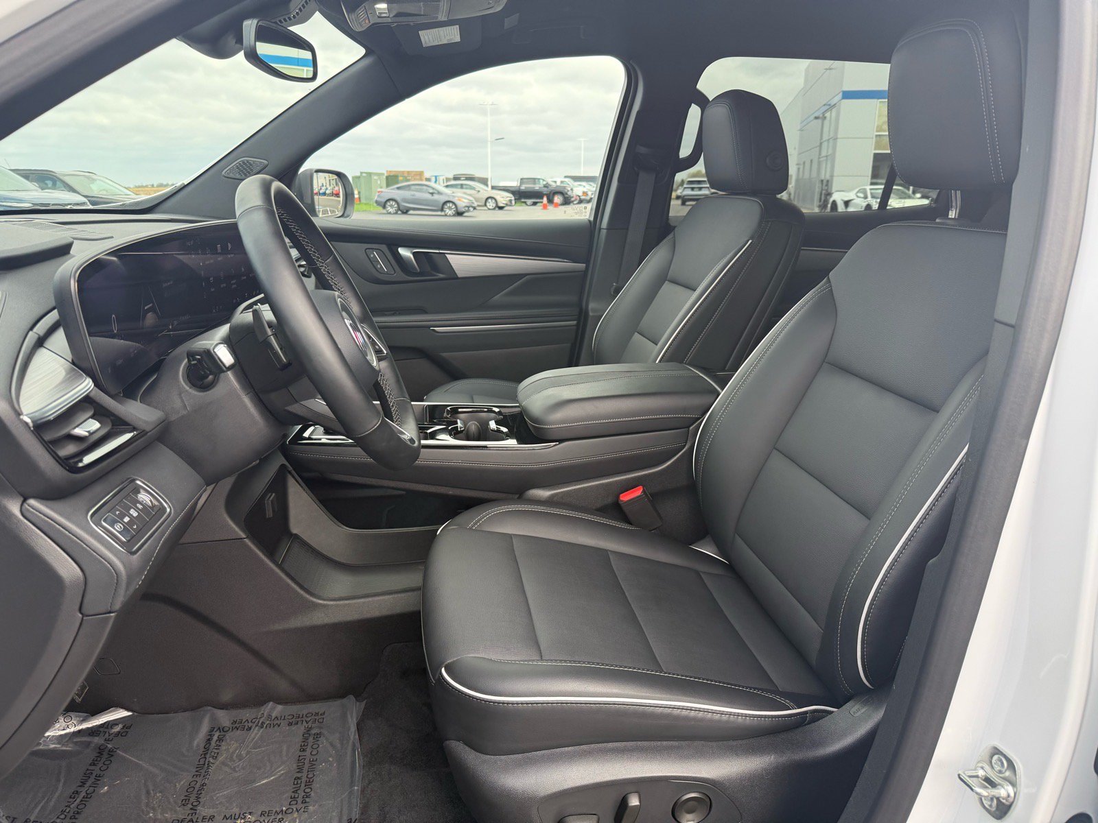 Used 2025 Buick Enclave Preferred FWD image 11