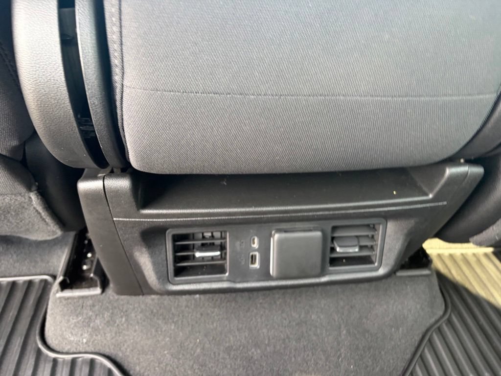 Used 2024 Chevrolet Silverado 1500 LT AWD/4WD image 26
