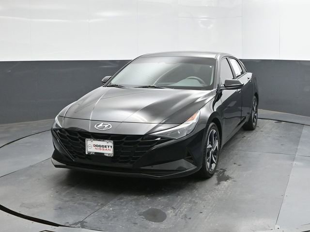 Used 2023 Hyundai Elantra SEL w/ Convenience Package FWD image 22