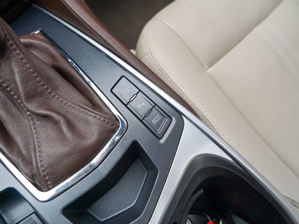 Used 2015 Cadillac SRX Premium FWD image 30