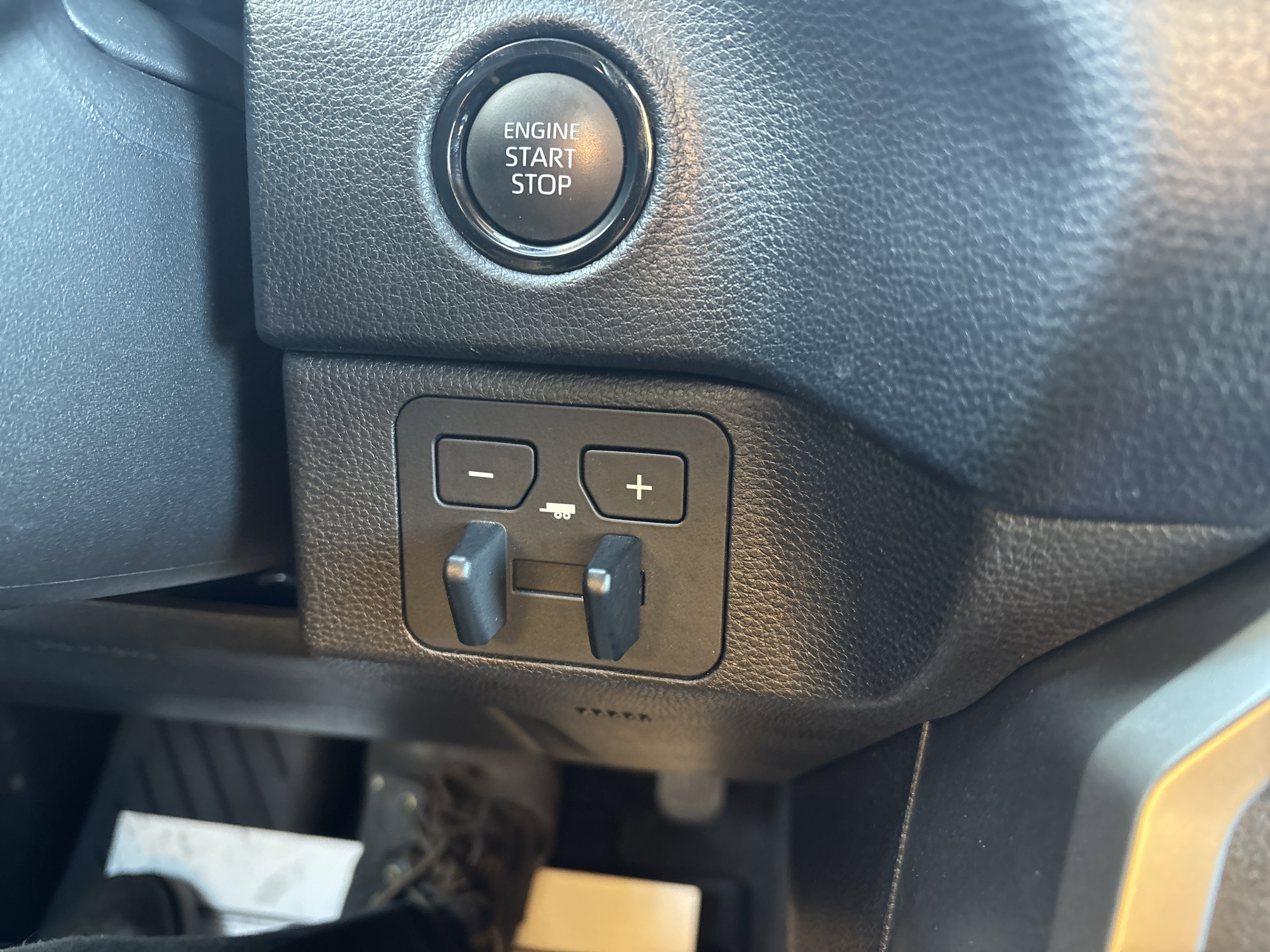 Used 2025 Toyota Tundra SR5 image 29