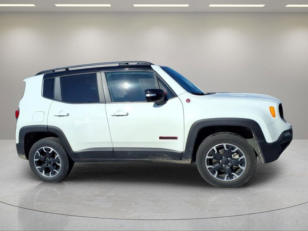 Used 2023 Jeep Renegade Trailhawk AWD/4WD image 2