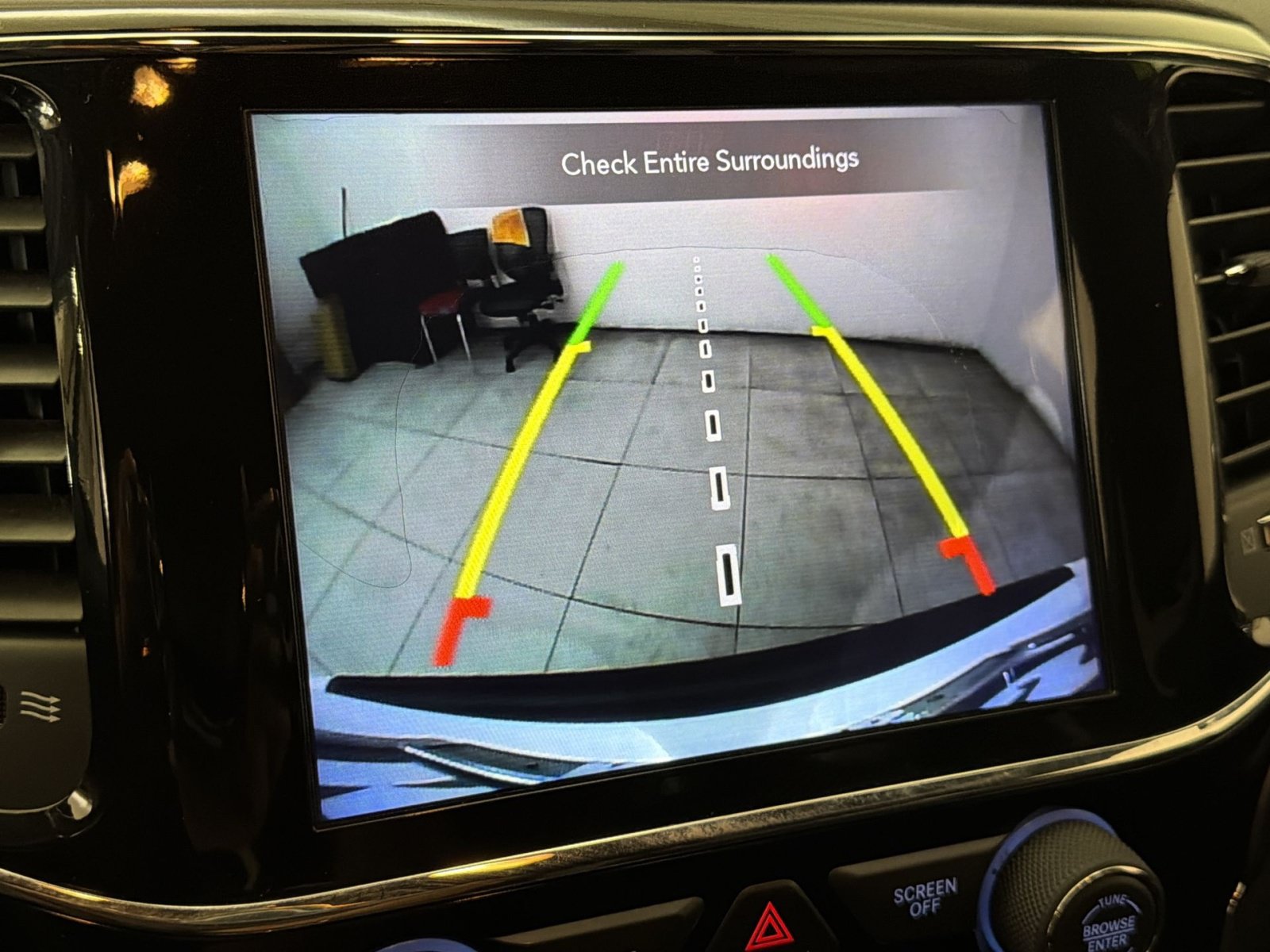 Used 2020 Jeep Grand Cherokee Altitude RWD image 20