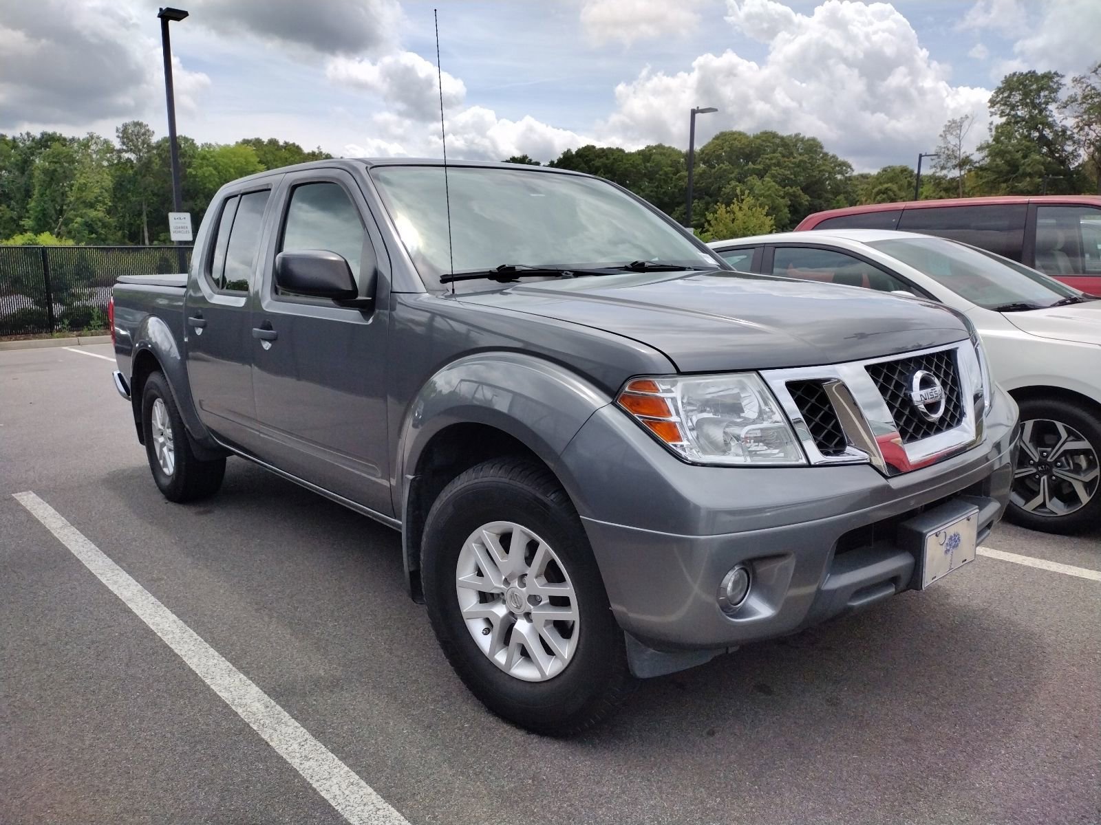 Used 2019 Nissan Frontier SV w/ Value Truck Package RWD image 2
