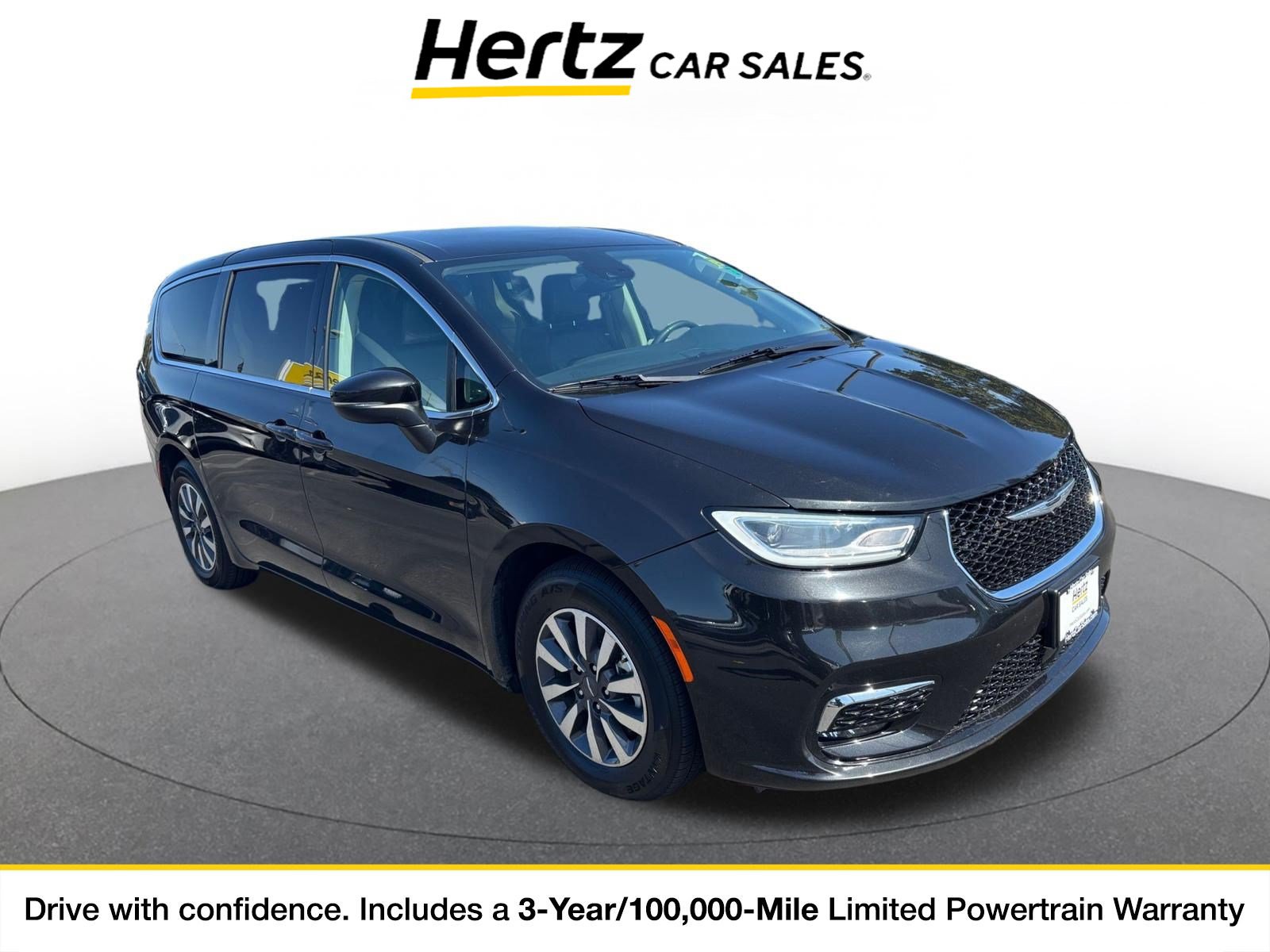 Used 2023 Chrysler Pacifica Touring-L FWD image 1
