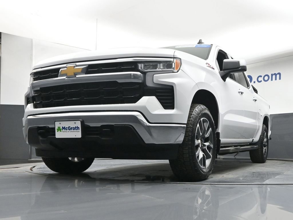Used 2025 Chevrolet Silverado 1500 LT w/ Z71 Off-Road Package image 6