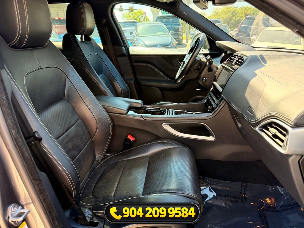 Used 2017 Jaguar F-PACE R-Sport image 37