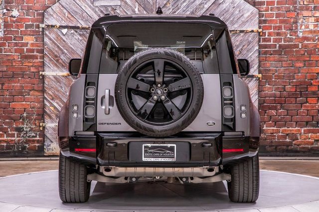Used 2023 Land Rover Defender 90 X image 9