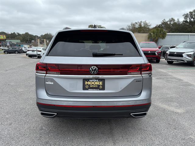 Certified 2025 Volkswagen Atlas SE image 5