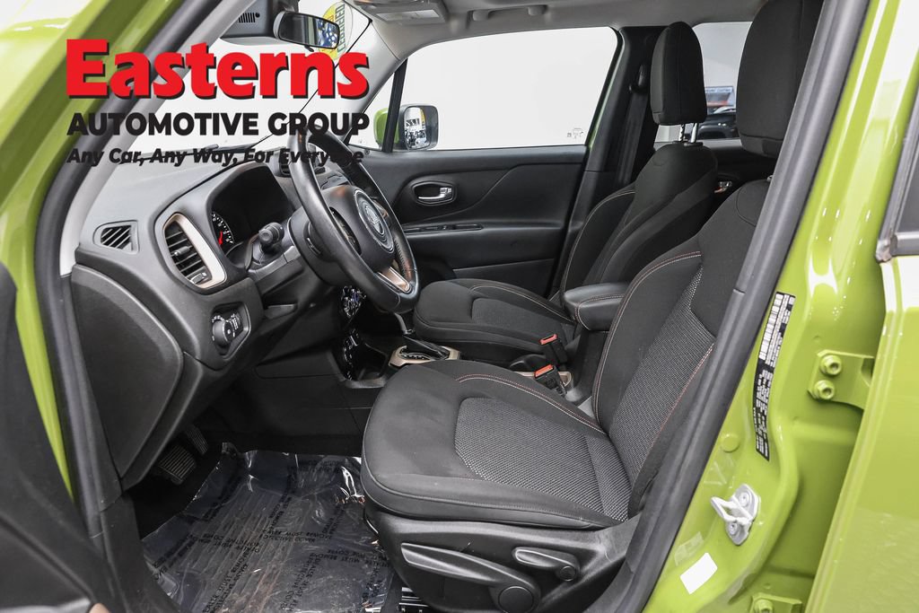 Used 2016 Jeep Renegade 75th Anniversary AWD/4WD image 14