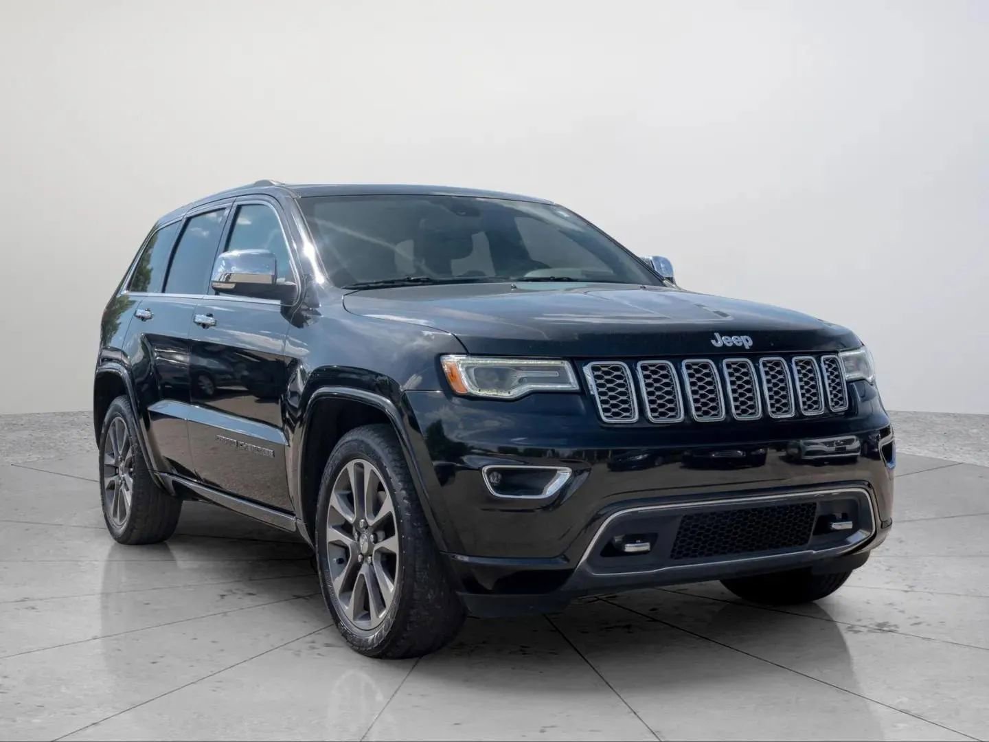 Used 2018 Jeep Grand Cherokee Overland