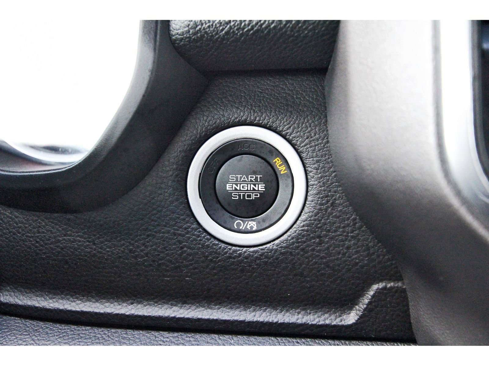 Used 2023 RAM 1500 Laramie AWD/4WD image 21