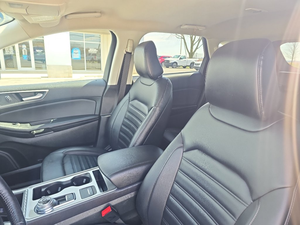 Used 2023 Ford Edge SEL AWD/4WD image 10