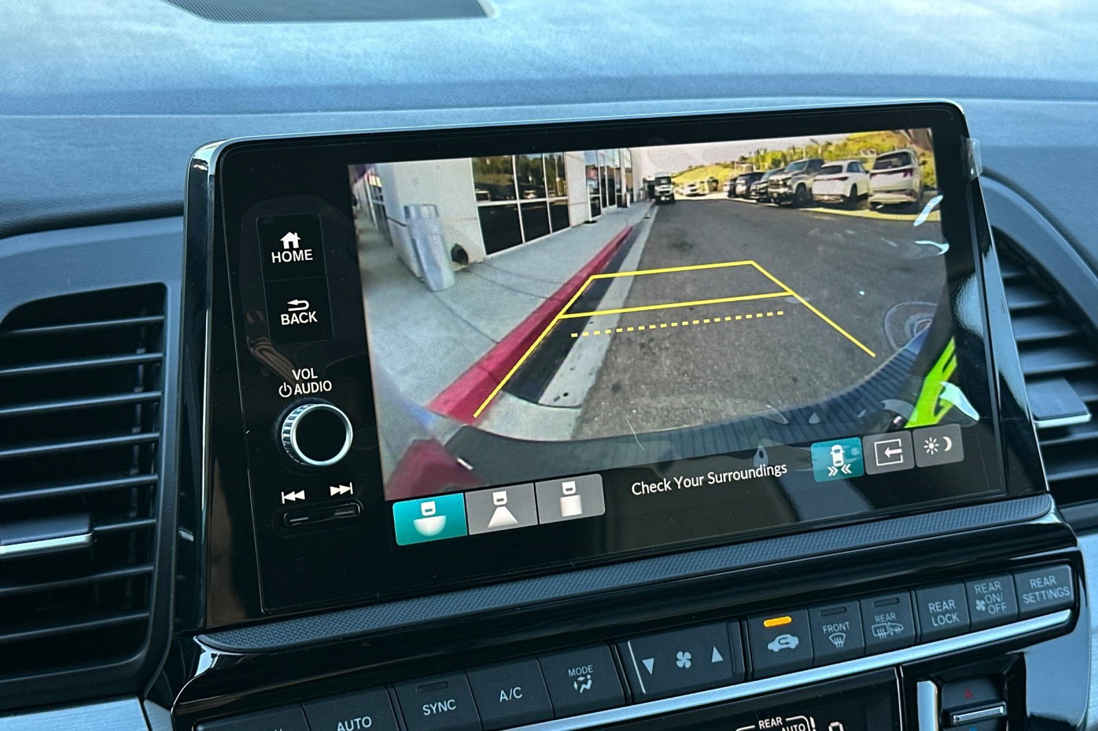 New 2027 Honda Odyssey Touring image 21