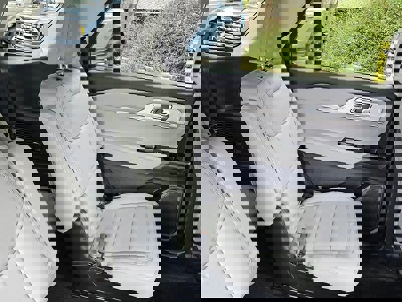 New 2026 Ford Explorer Active w/ Active Comfort Package image 20