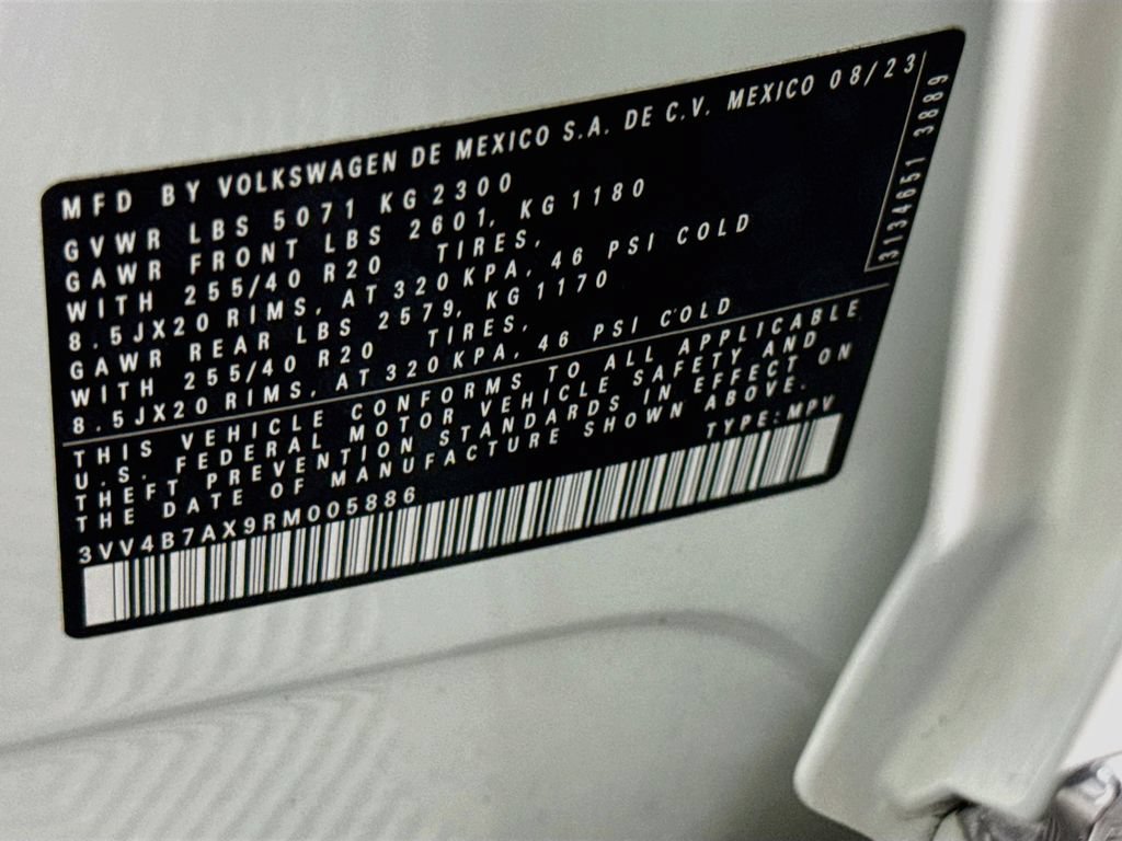 Used 2024 Volkswagen Tiguan SEL R-Line AWD/4WD image 35