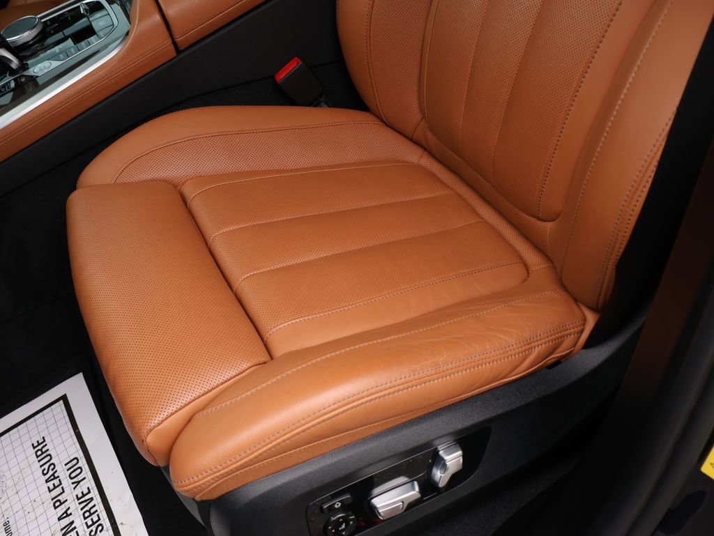 Used 2022 BMW X5 xDrive45e w/ Luxury Seating Package image 24