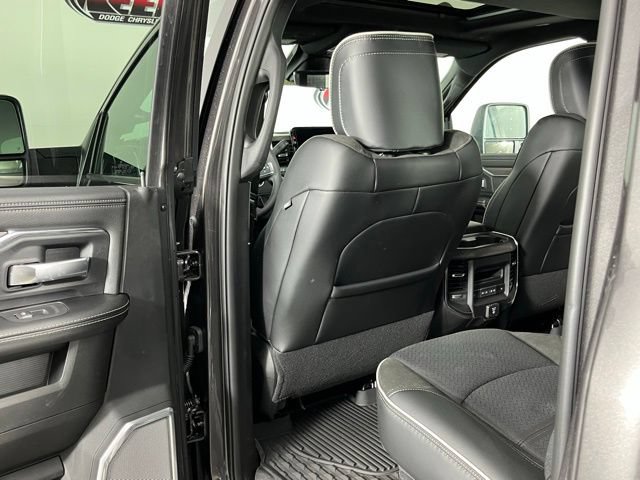 New 2026 RAM 2500 Laramie AWD/4WD image 27