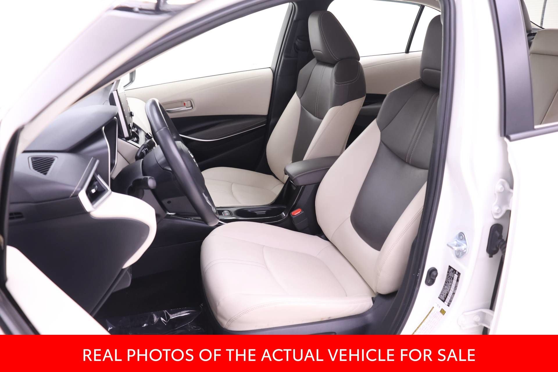 Certified 2020 Toyota Corolla XLE FWD image 4