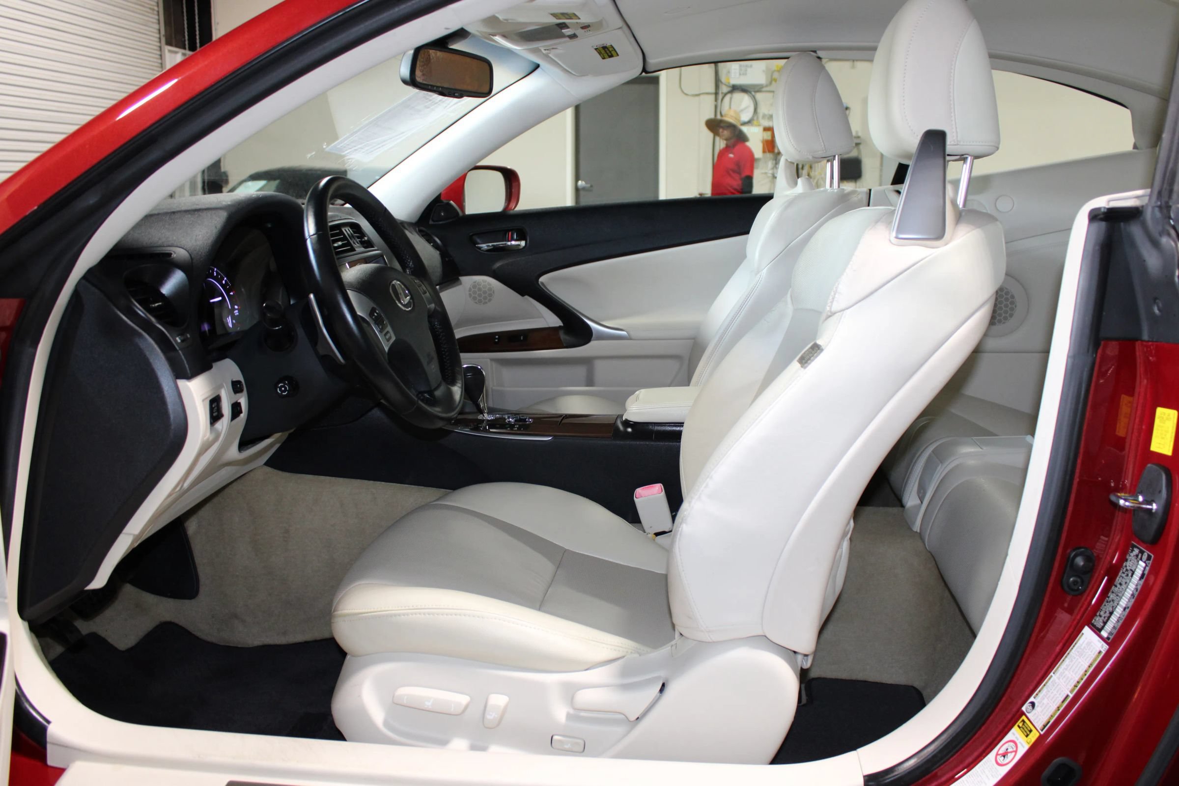 Used 2011 Lexus IS 350C RWD image 13