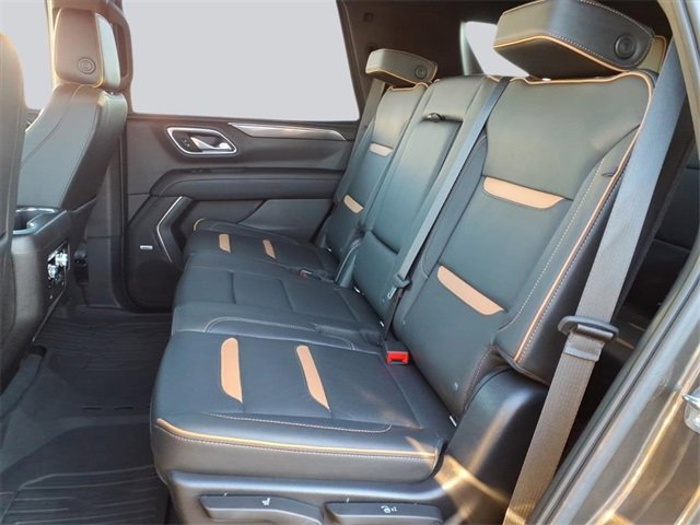 Used 2021 GMC Yukon AT4 w/ Technology Package image 19