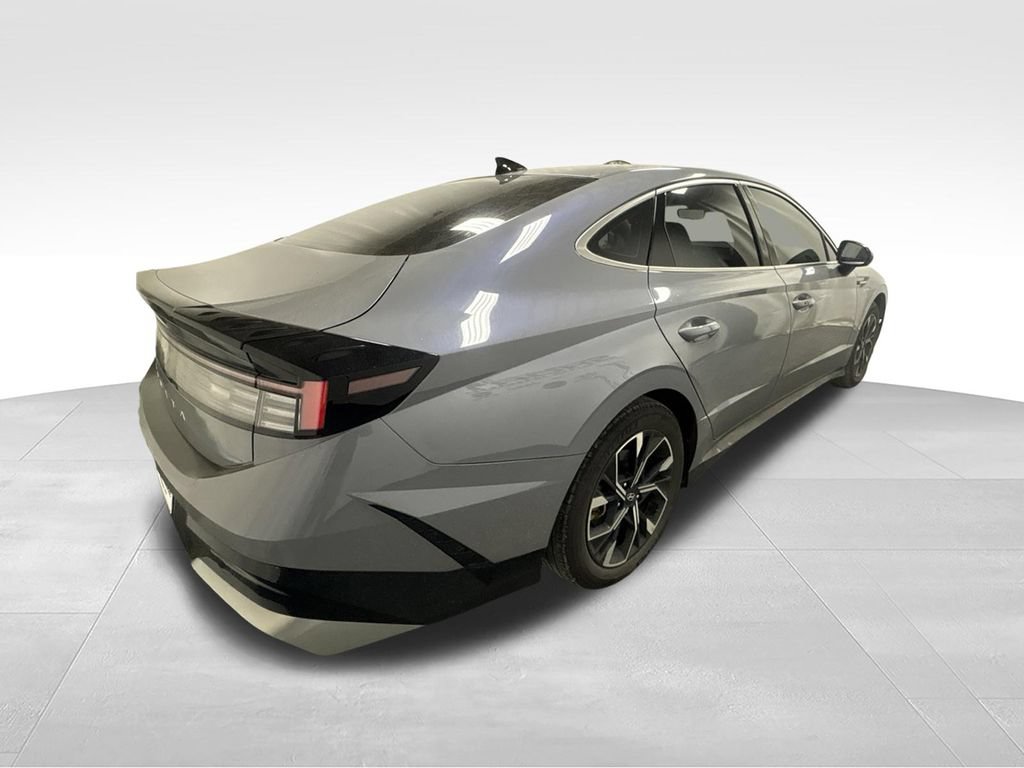 Used 2024 Hyundai Sonata SEL FWD image 7