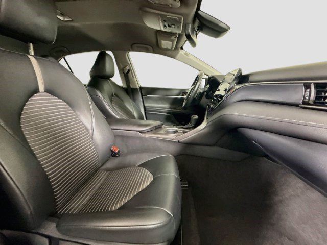 Used 2023 Toyota Camry SE w/ Convenience Package FWD image 28