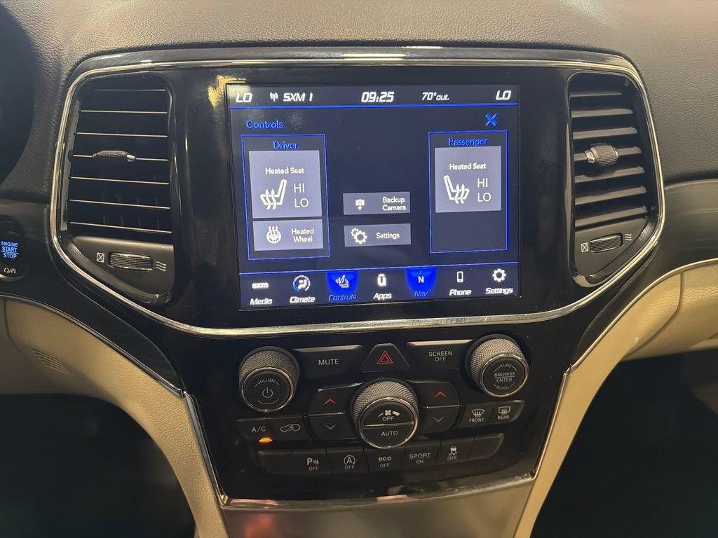 Used 2020 Jeep Grand Cherokee Limited AWD/4WD image 9