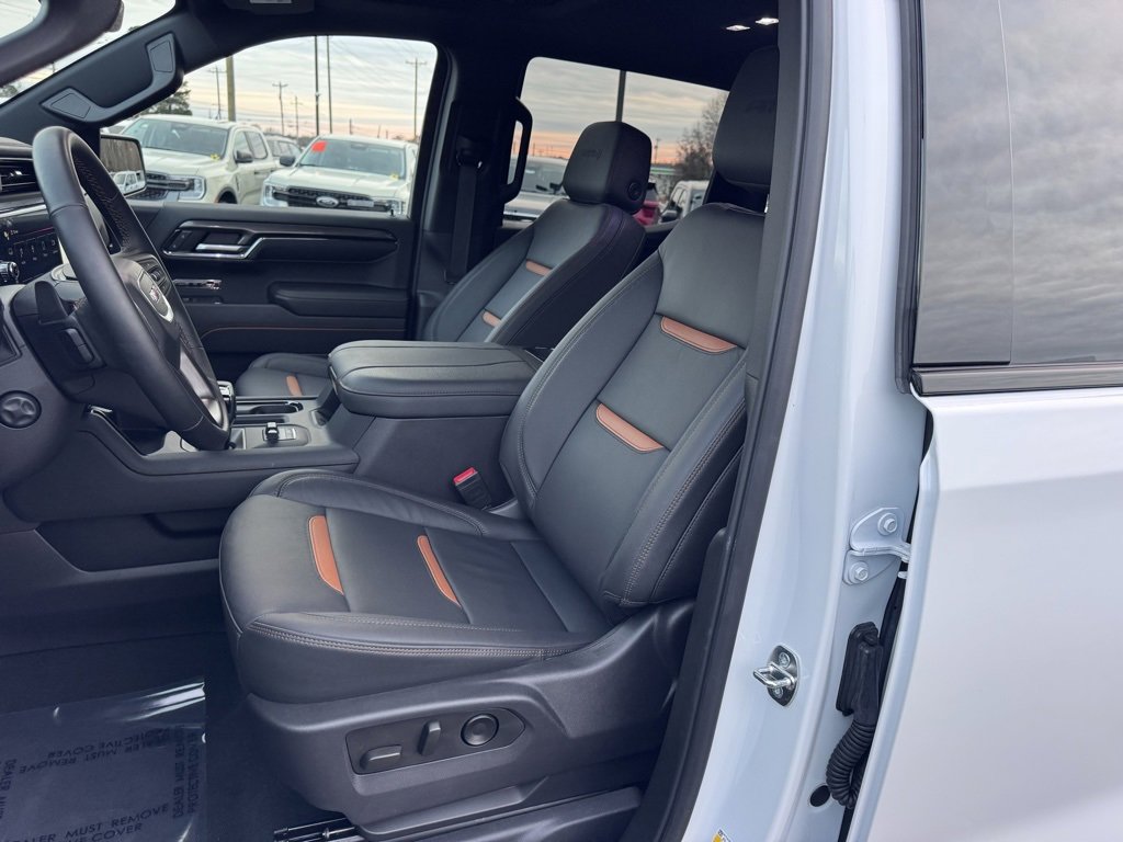 Used 2024 GMC Sierra 1500 AT4 w/ Technology Package image 18