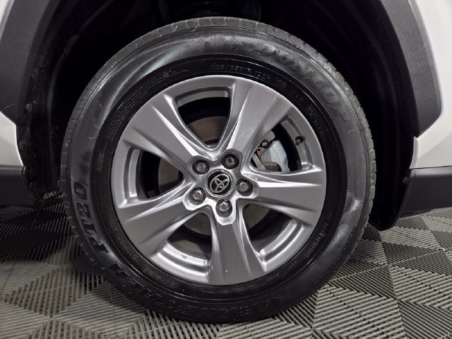 Used 2023 Toyota RAV4 LE AWD/4WD image 11