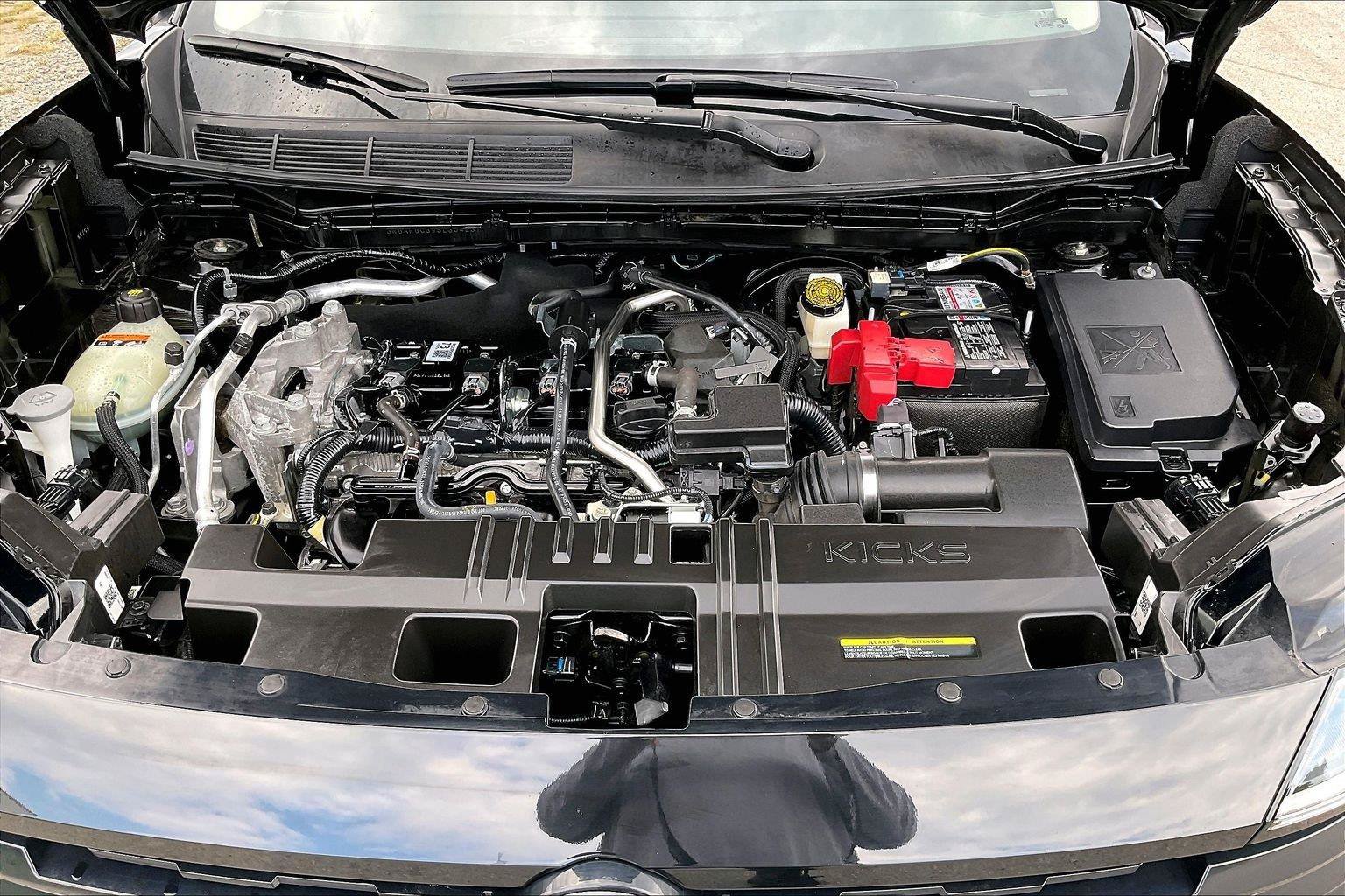 Certified 2025 Nissan Kicks SV AWD/4WD image 11